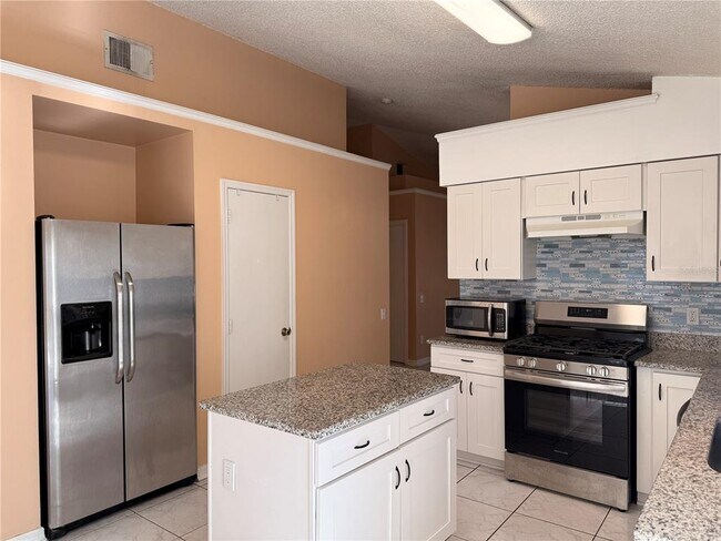 Foto del edificio - 4108 Oakberry Dr