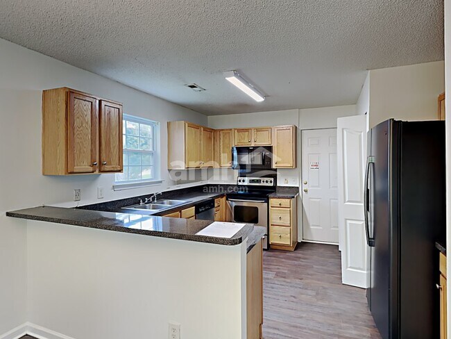 Foto del edificio - 7316 Aragorn Ln