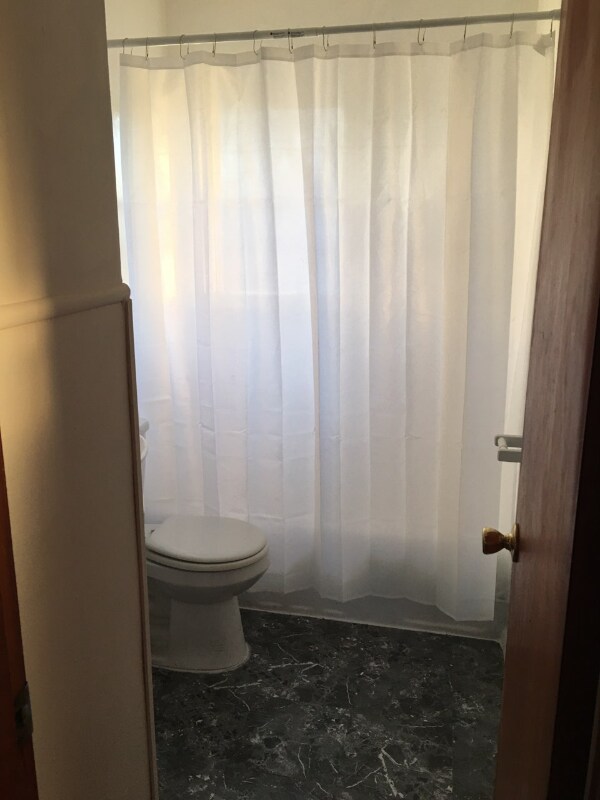 Foto del edificio - 515 N Nettleton Ave