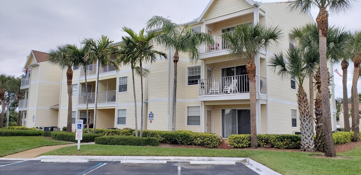 Primary Photo - 1801 Island Club Dr