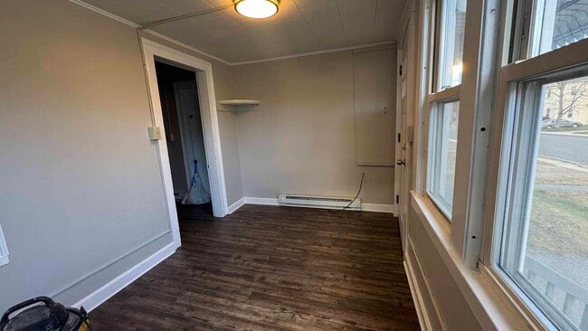 Building Photo - 8 Prospect St