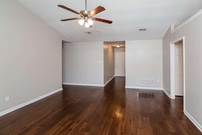 Foto del edificio - 1741 Madison Cove E