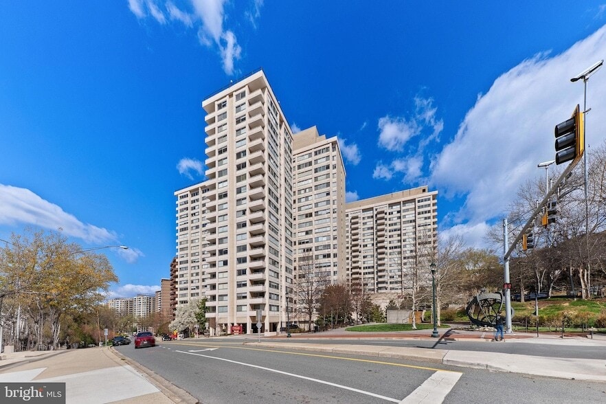 Photo - 4515 Willard Avenue Unit