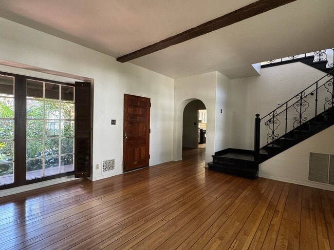 Foto del edificio - 10966 Strathmore Dr