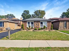 Building Photo - 301 Cornell Ave