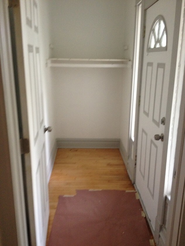 Foto principal - 5414 S Neenah Ave