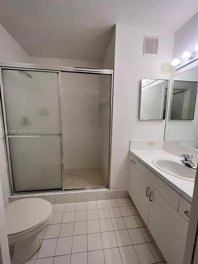 Foto del edificio - 2173 Renaissance Blvd