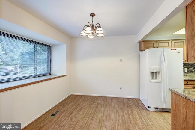 Building Photo - 1502 Farsta Ct