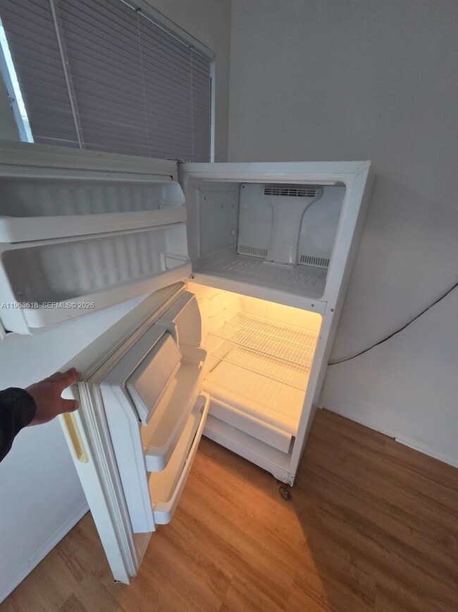 Building Photo - 1947 Lincoln St