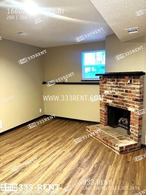Building Photo - 16607 W 123rd St