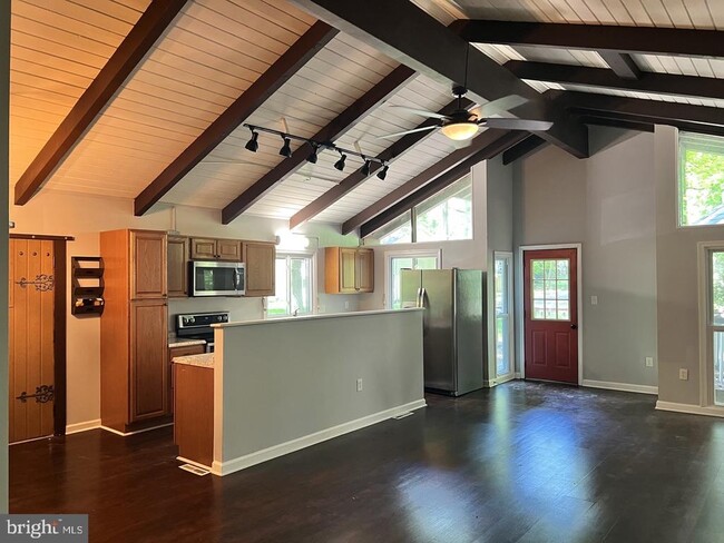 Building Photo - 12687 Cheyenne Trail
