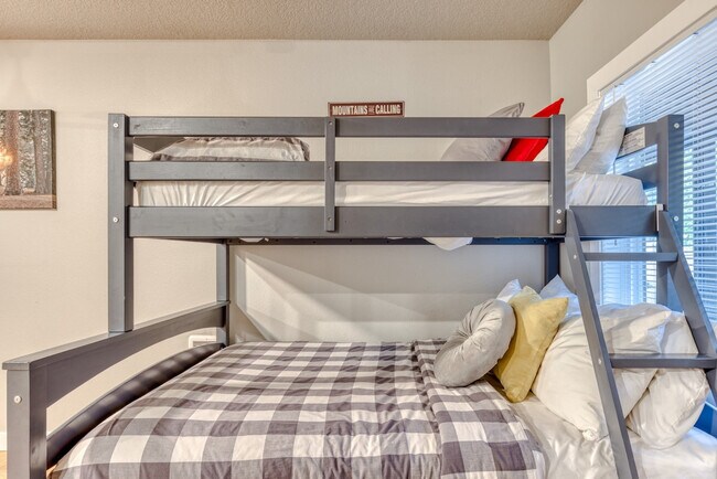 Foto del edificio - 65500 E Oregon St