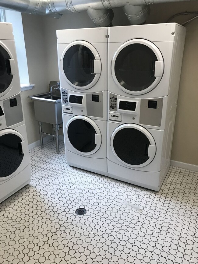 Photo - Adorable Studio in 1909 Building! Heart of Capitol Hill Apartment