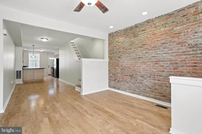 Building Photo - 251 S Robinson St