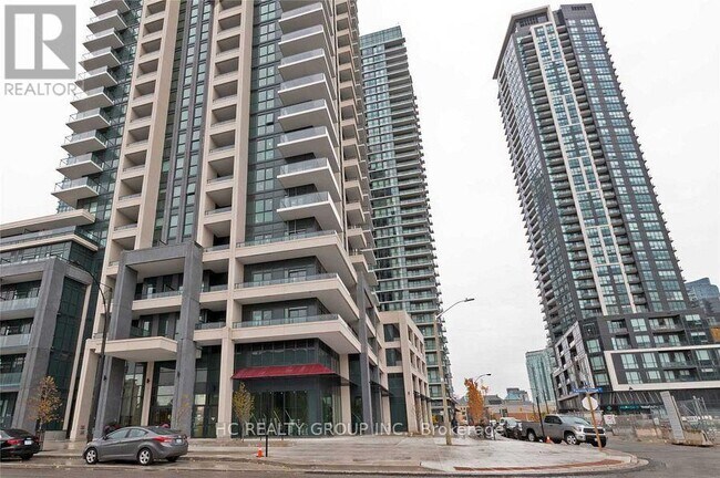Photo du bâtiment - 4055 Parkside Village Dr
