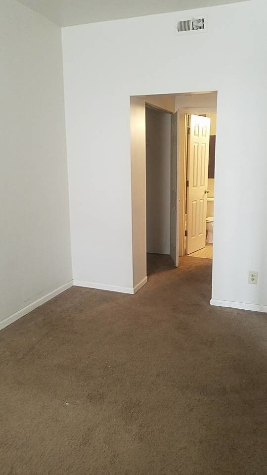 Building Photo - 3866 McRee Ave