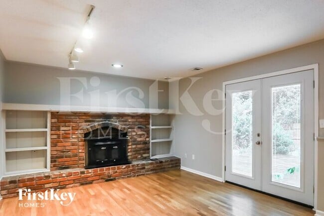 Building Photo - 13028 W 100th Terrace