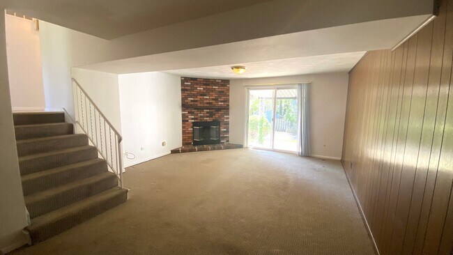 Foto del edificio - 1408 W Daytona Dr