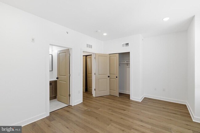 Foto del edificio - 2643 N 6th St