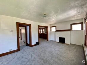 Building Photo - 987 Whittier Ave