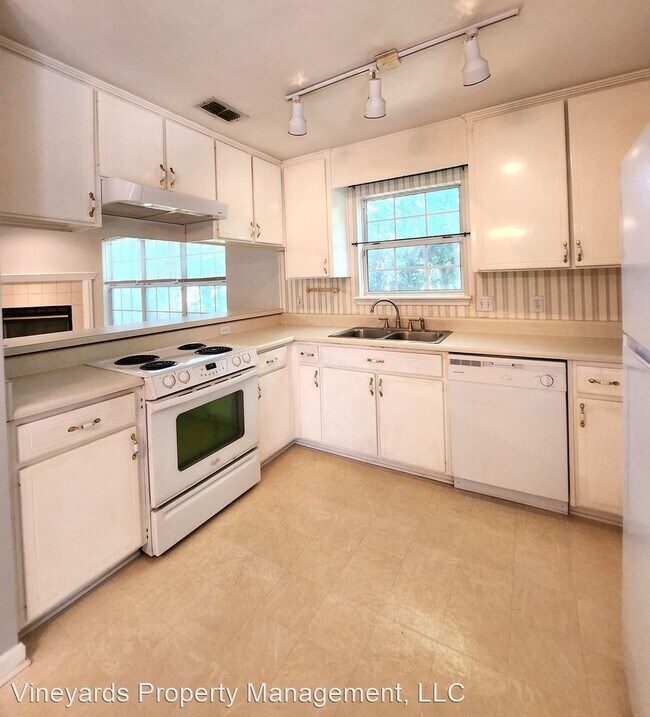 Foto del edificio - 3 br, 2 bath House - 5337 St Ives Lane