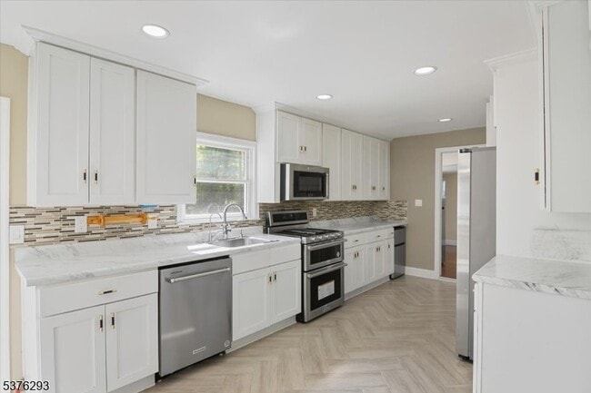 Photo - 21 New England Dr Apartment