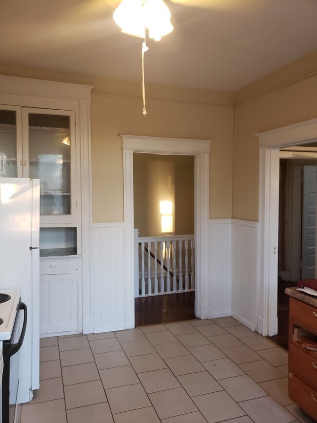 Building Photo - 4463-A Morganford