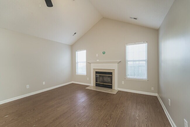 Building Photo - 10416 Battle Ct
