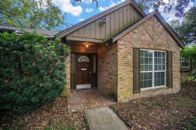 Building Photo - 8119 Braes Meadow Dr