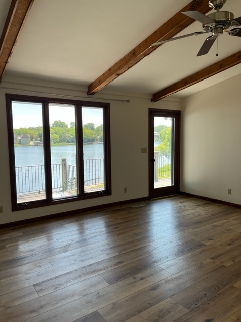 Building Photo - 15365 Lake Rd 2