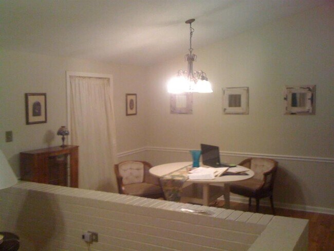 Foto del edificio - 6901 Red Fox Trail
