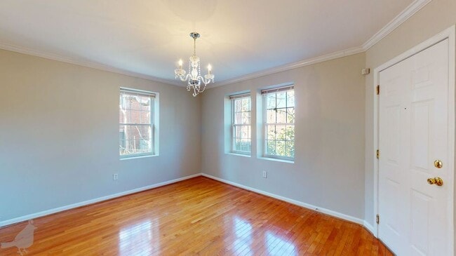 Building Photo - 330 Delafield Pl NW