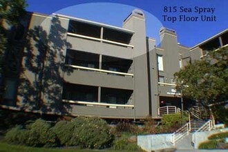 Building Photo - 815 Sea Spray Ln