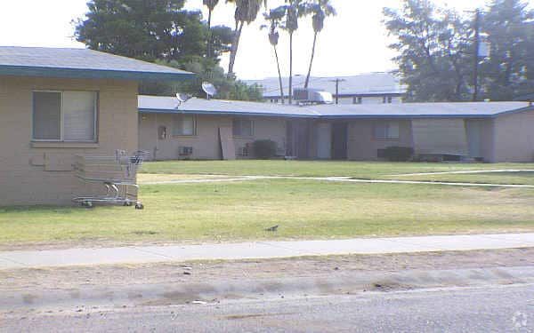 Building Photo - Mountain View Manor