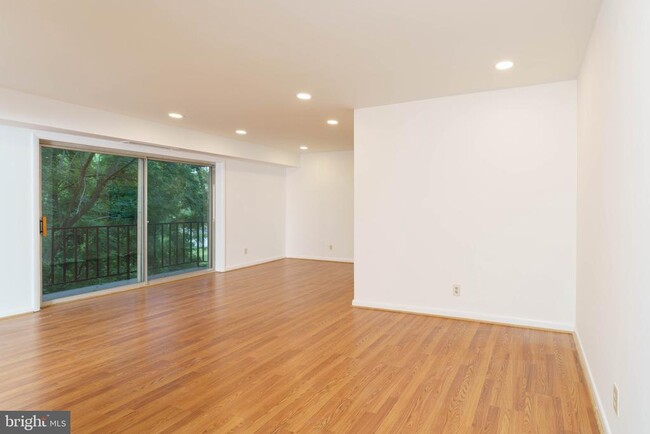 Building Photo - 12652 Dara Dr