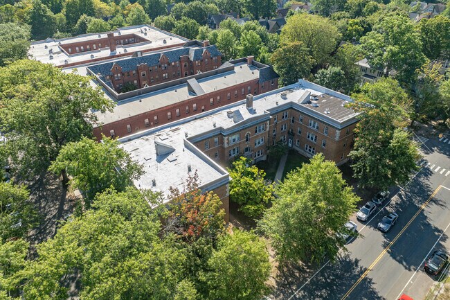 Foto del edificio - 850 Elm St