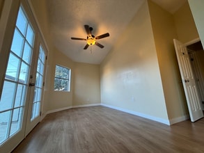 Building Photo - 526 W 49th St