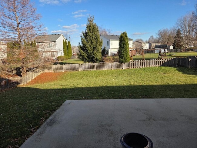 Building Photo - 2786 Yosemite Dr