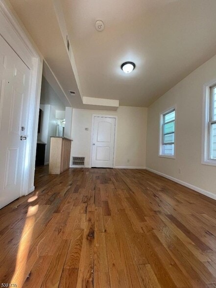Foto del edificio - 112 Chadwick Ave