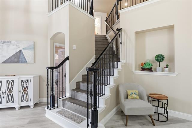 Foto del edificio - 2122 Trickling Creek Dr