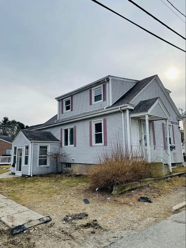 Building Photo - 5 Emanuel St