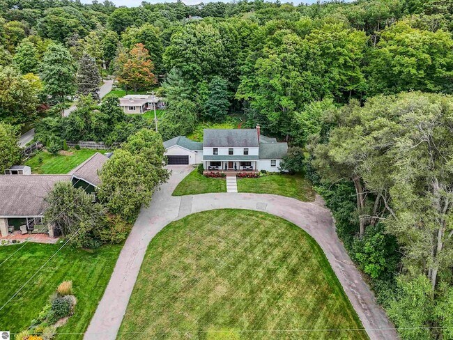 Foto del edificio - 7320 Peninsula Dr