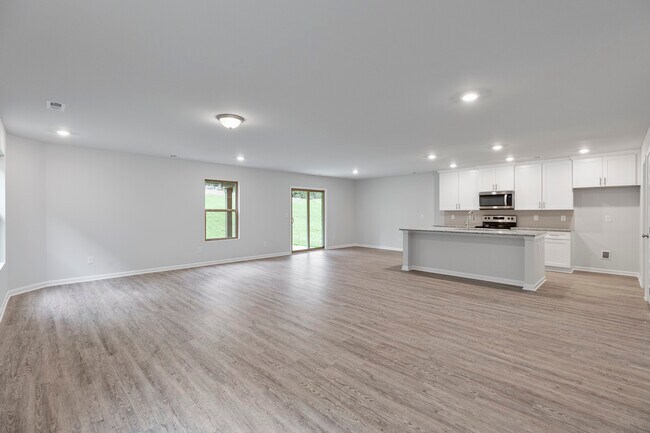 Building Photo - 14652 Ravenel Dr