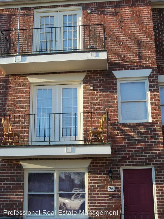 Building Photo - 26 Academy Ln