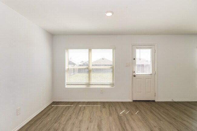 Foto del edificio - 310 Pickwick Gdns Ln