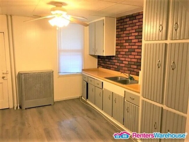 Building Photo - 1242 Carroll St