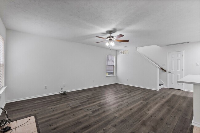 Foto del edificio - 143 Anise Tree Pl