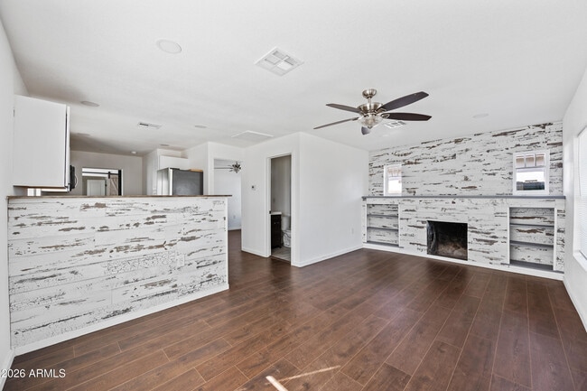 Foto del edificio - 330 N 15th St