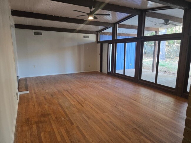 Building Photo - 3987 Berkley Dr