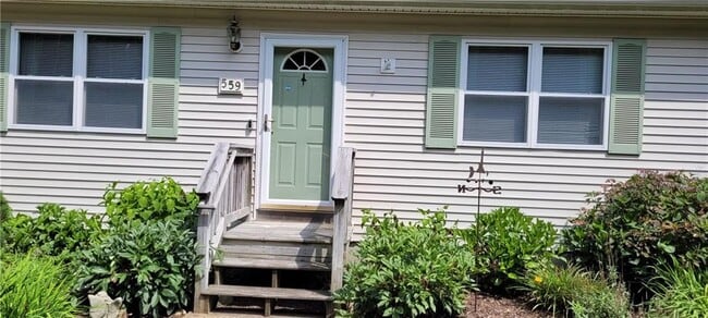 Building Photo - 559 Middlebridge Rd